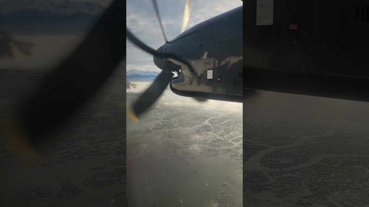 De Havilland Canada Dash 8 Q400 landing in Anchorage,  Alaska 