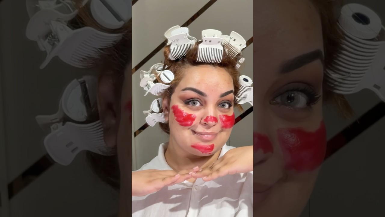 Dress like you’re the most important person in your office #youtubeshorts #youtube #makeuptutorial