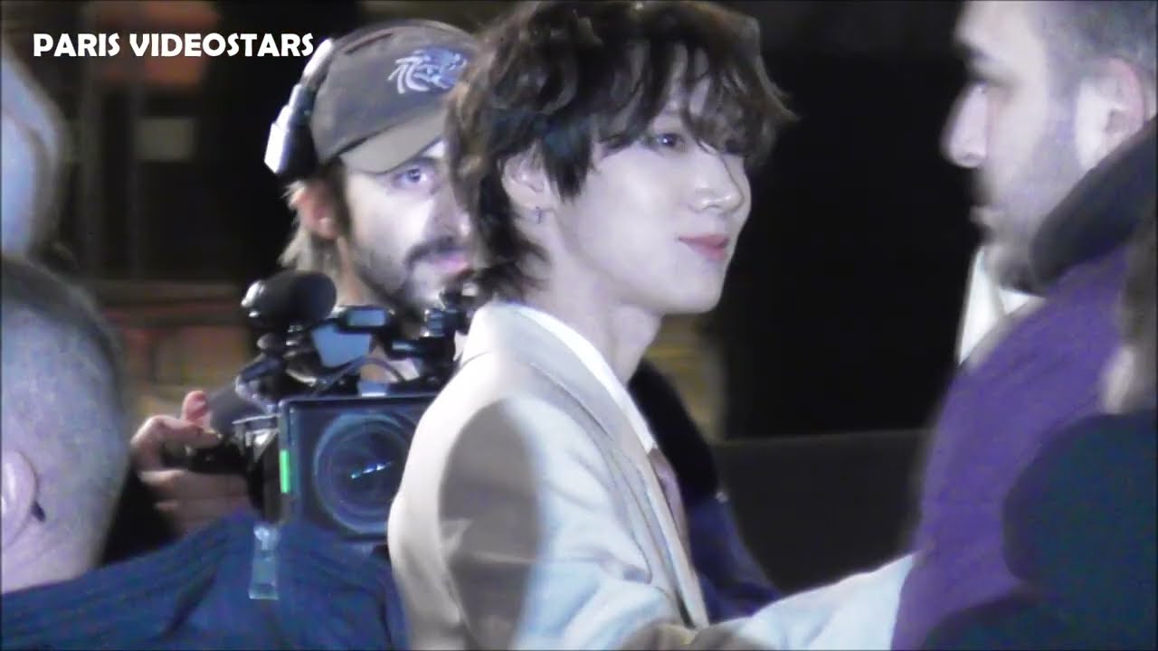 Ten 텐 NCT 엔시티 greets french fans @ Paris Fashion Week 28 january 2025 show YSL Yves Saint Laurent