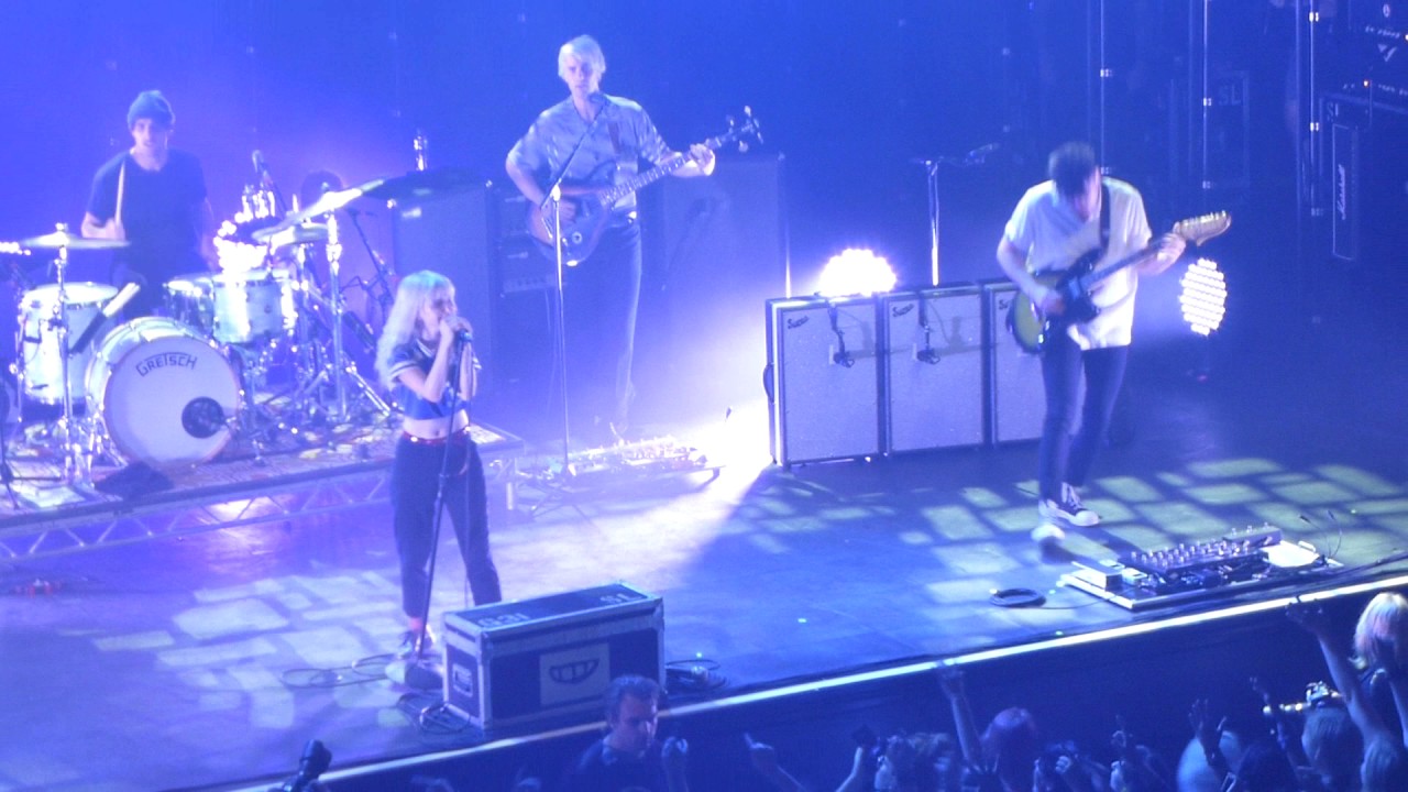 Paramore - Brick by Boring Brick | Live 013 Tilburg 2017