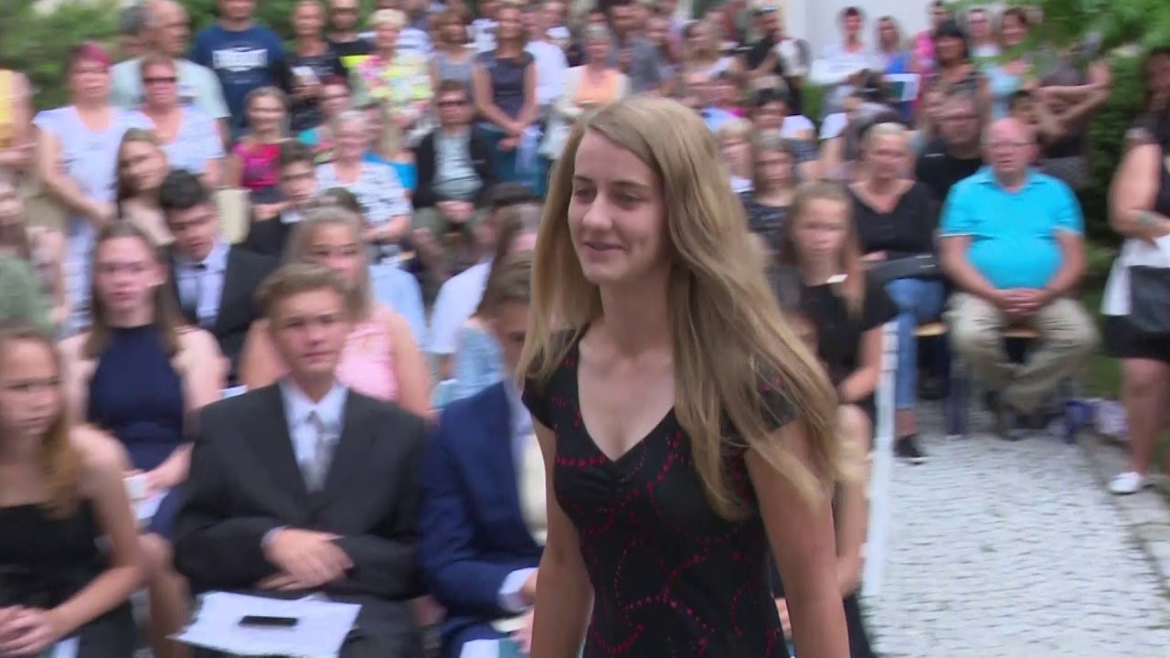 Chrastava TV - žáci 9.A a 9.B ZŠ se loučí se školou