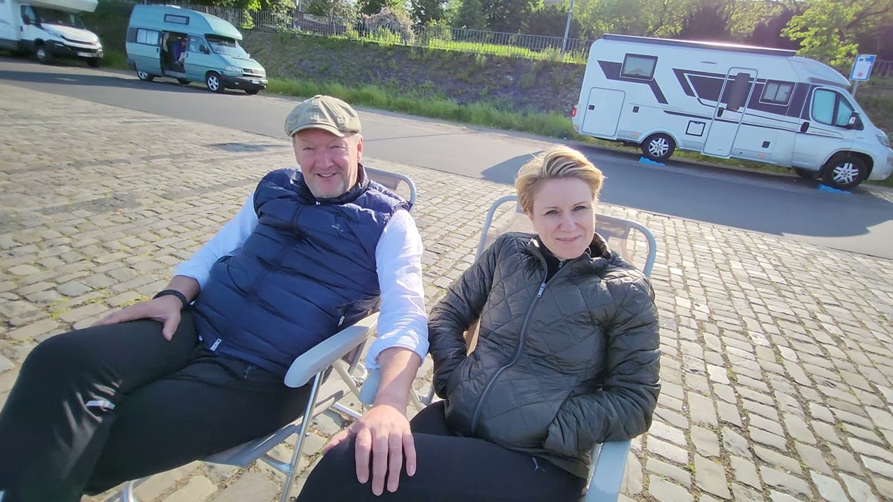 WOHNMOBIL HAFEN DÜSSELDORF | 15 € für den besten Stellplatz Deutschlands | 100% Altstadt | 100% Fun