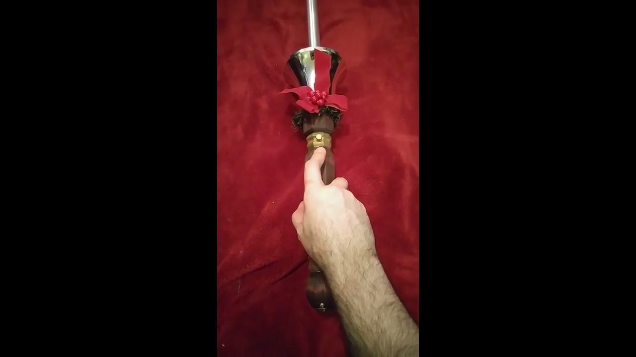 Li'l Billy - a Yule Side saber.