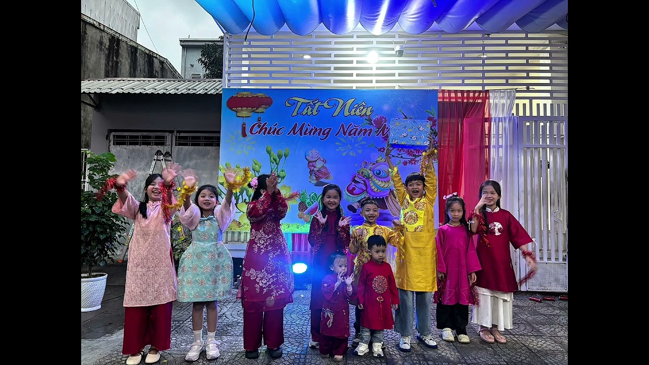 Tết đến là dzô - Quân nhà đẹp đà nẵng