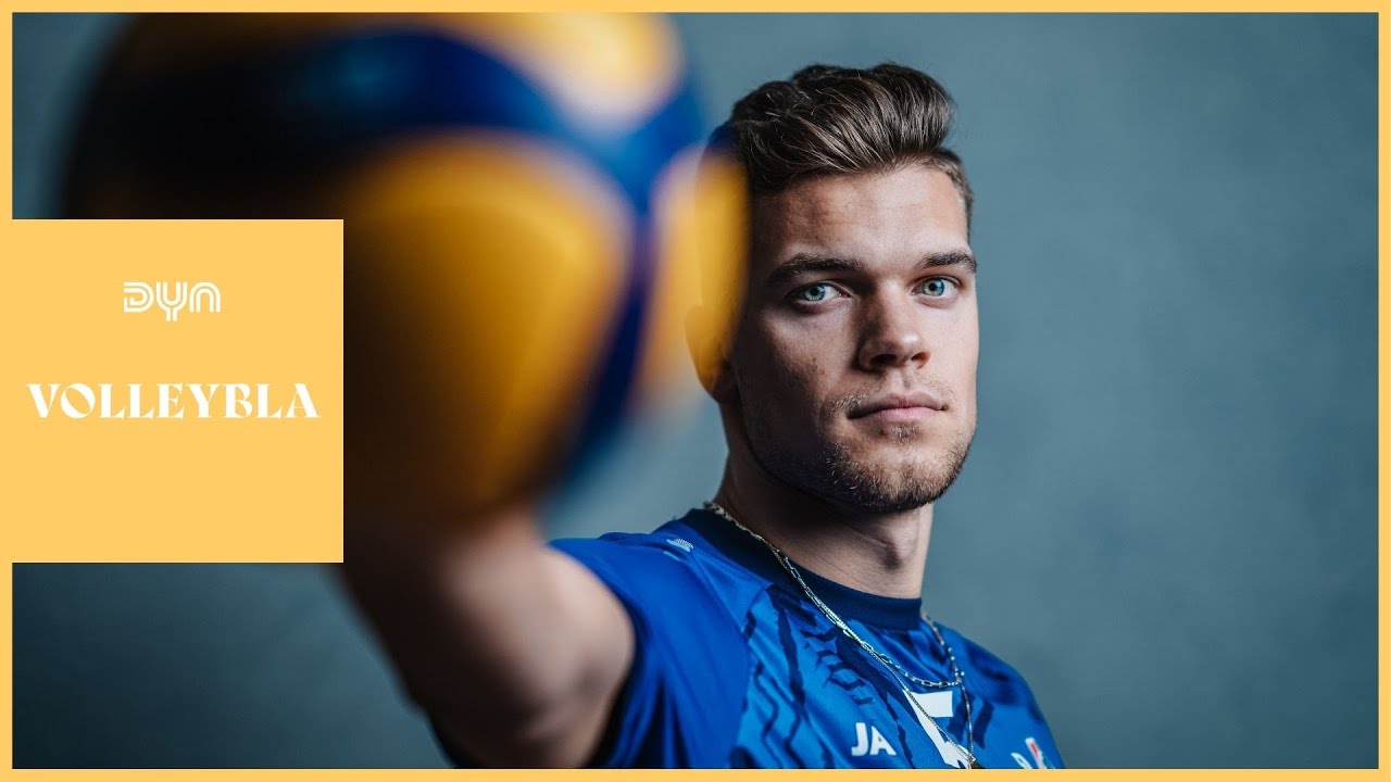 Dyn Volleybla mit Erik R&ouml;hrs