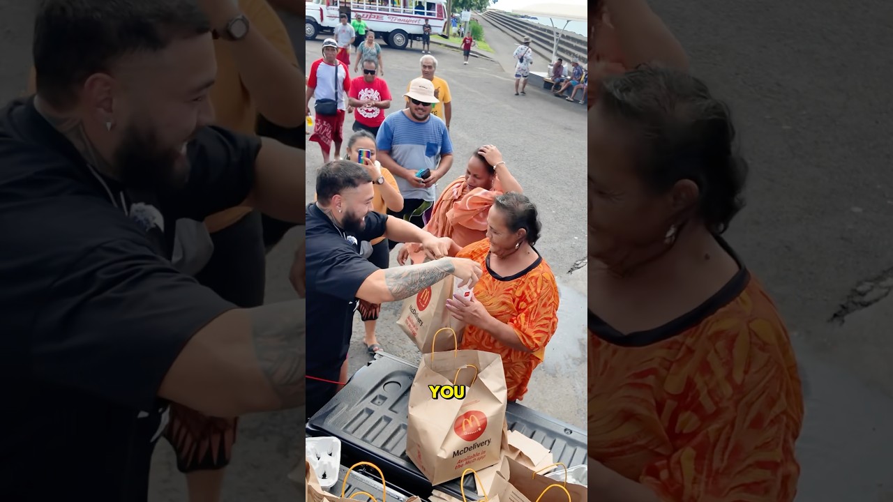 I gave away 100 Big Mac meals in Samoa 🇼🇸