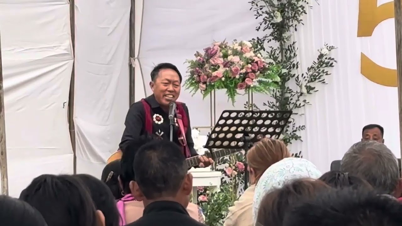 Ashito Awomi  live  (no angu agha kivi)