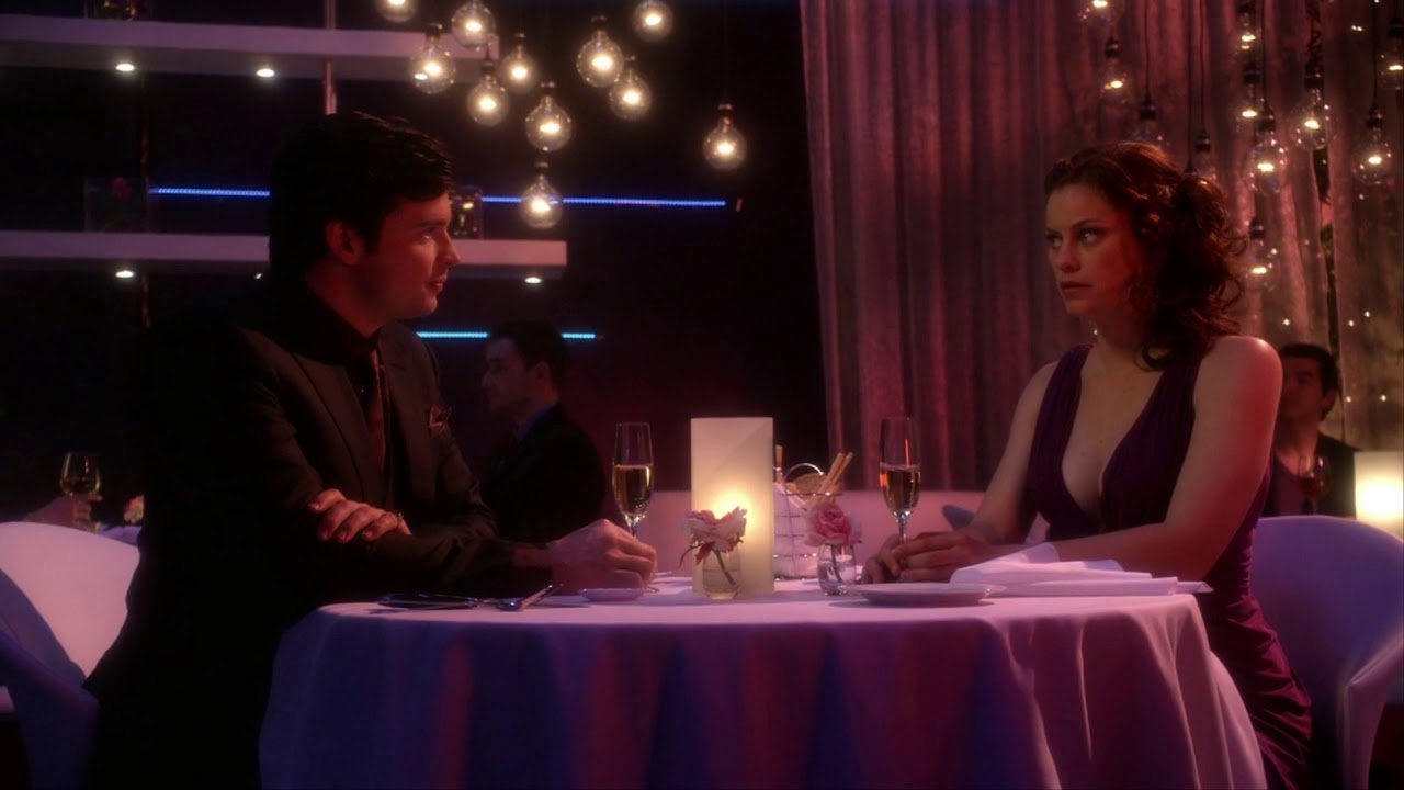 Clark Kent & Tess Mercer in Nightclub -  Edited - Smallville 10x17