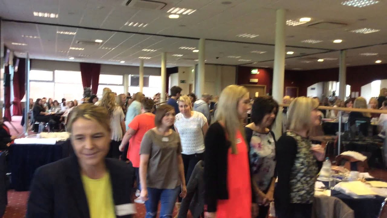 St Helens Teacher's Singing Flashmob