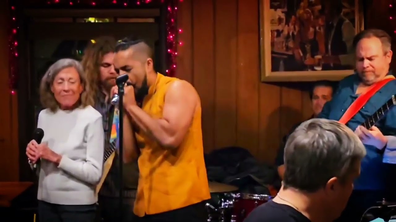 Angela Strehli with the Aki Kumar Band | I Love The Life I Live | Muddy Waters Blues Cover