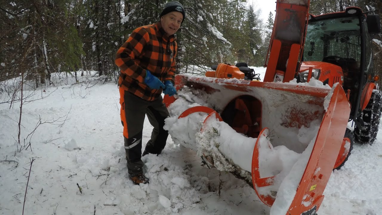 643 Snow Bound! Getting In To My Off Grid Cabin. Part 3. Kubota LX2610. STIHL MS 261 Chainsaw.  4K