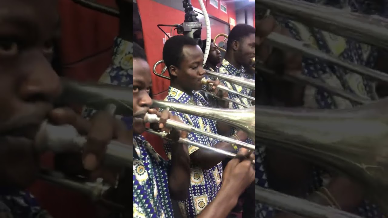 Watch the various styles used by KSTS REGIMENTAL BAND as they storm NHYIRA FM.