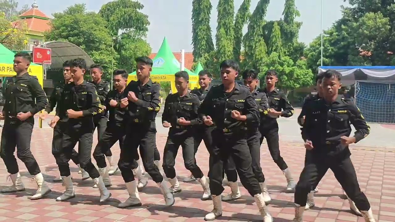 UDAH BIASA KALAU SEPERTI INI | PENAMPILAN PASKIBRA SMKN 1 JABON TIM B DI LKBB CLEOPATRA 2024