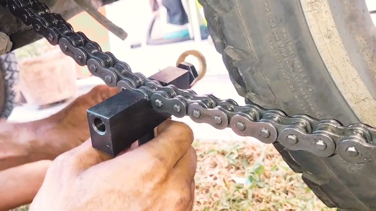 Instalação corrente de rebite com ferramenta simples.