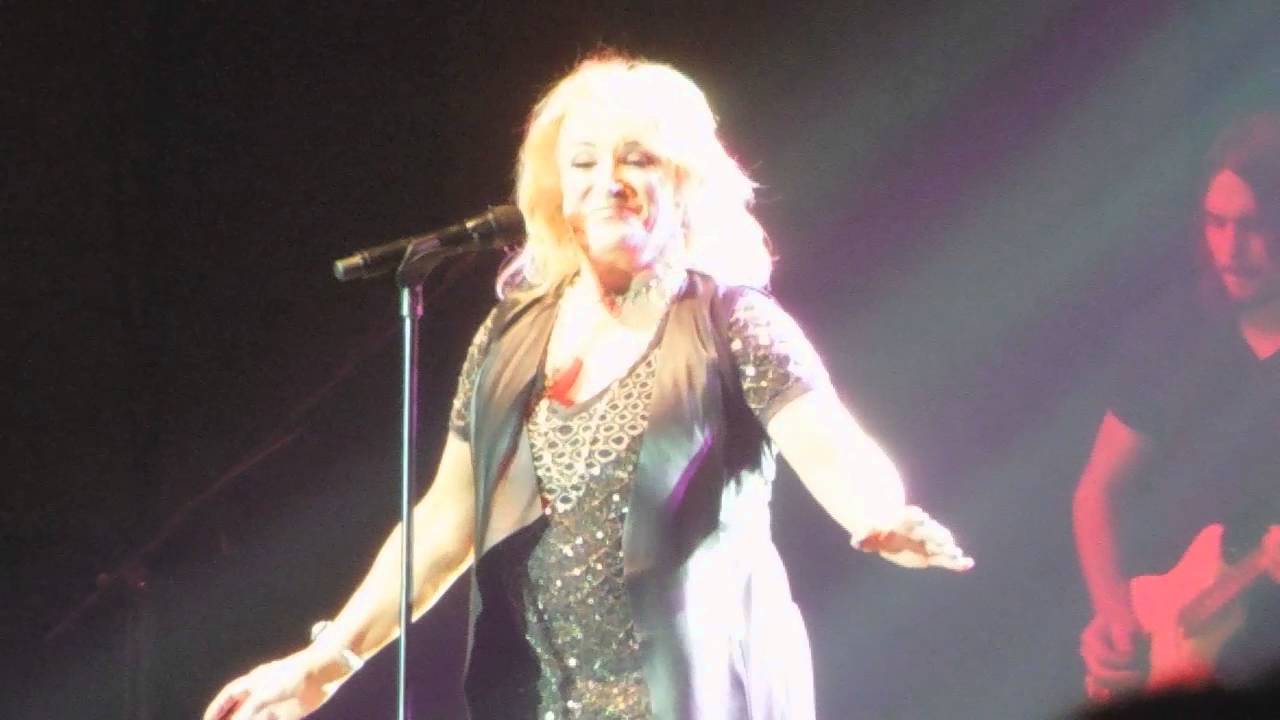 Tanya Tucker-Little Things