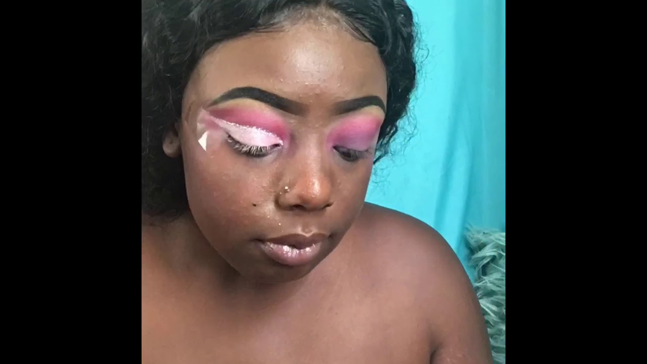 Pink & White Glitter Cut Crease Tutorial