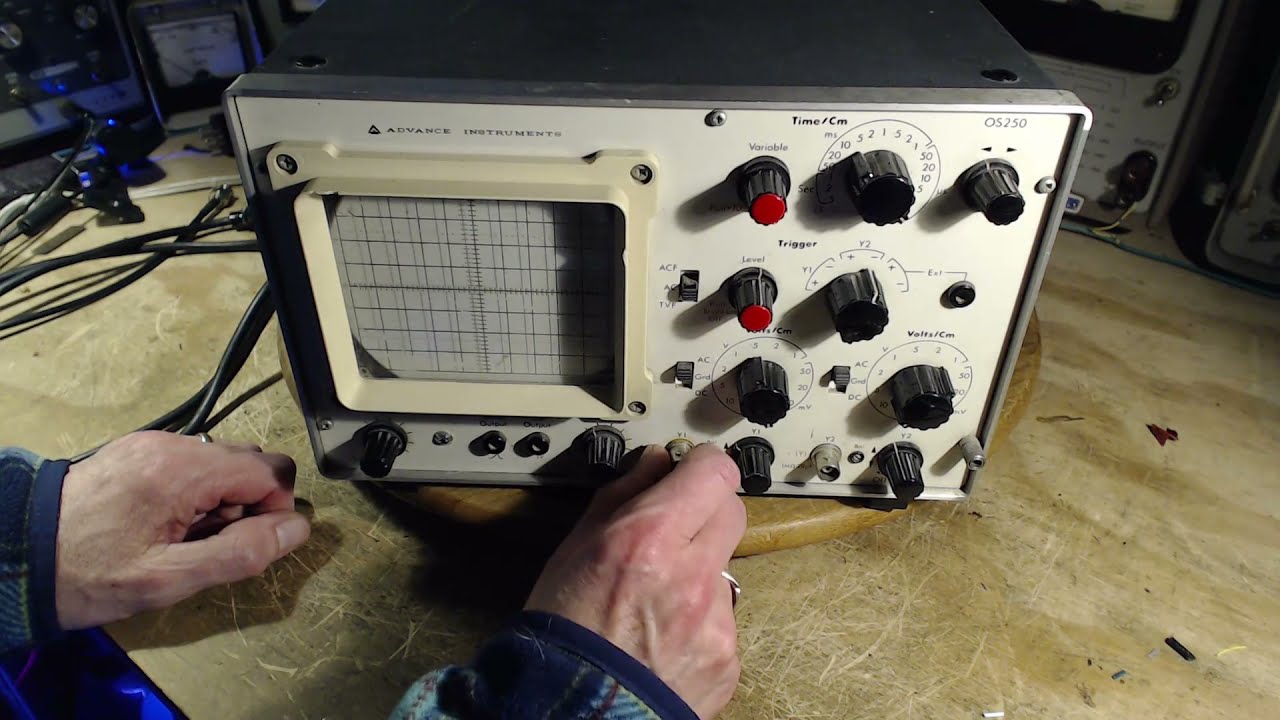 Advance Instruments OS250 Oscilloscope Video #1 - Checkout and Minor Repair