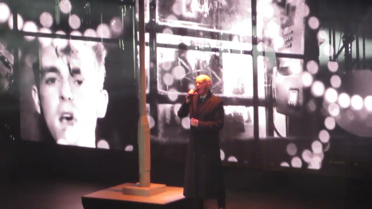 Pet Shop Boys en Chile 2023 - West End Girls