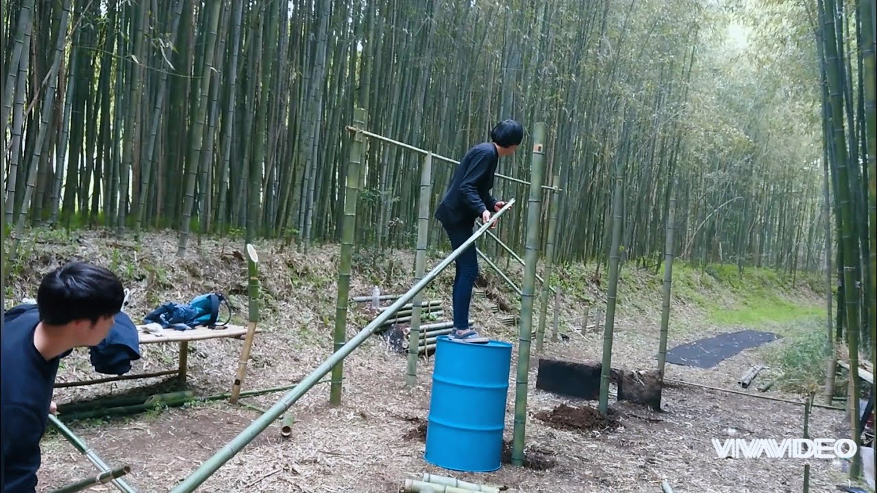 【ＤＩＹ】素人が竹で屋根作り(bamboo roof)   前編   竹の柱をたてていく(bamboo pillar) primitivetechnology