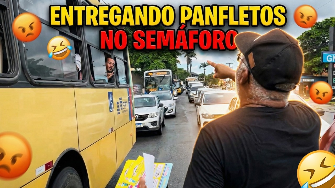 REI DO DANONE ENTREGA PANFLETOS NO SEMÁFORO | REI DO DANONE