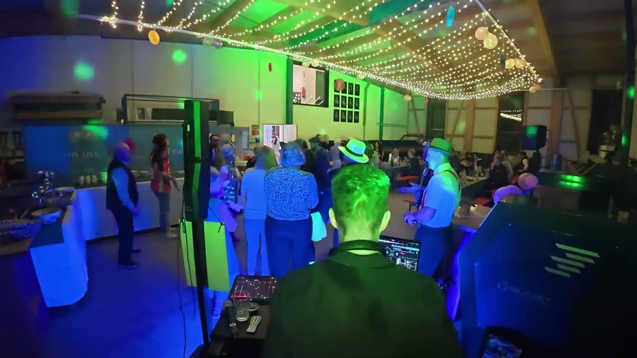 DJ gute Laune live Set: Wie man eine Tanzfläche in 60 Sekunden füllst: Seeed x Gute Laune 🧪