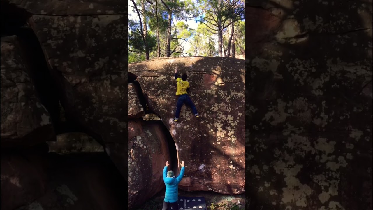 Bonobo (7B+) Los callejones, Bezas