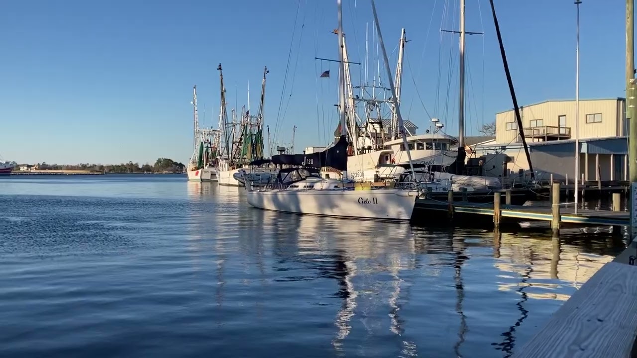 Caroline du Nord, ville d&rsquo;Oriental, marina et quai gratuit