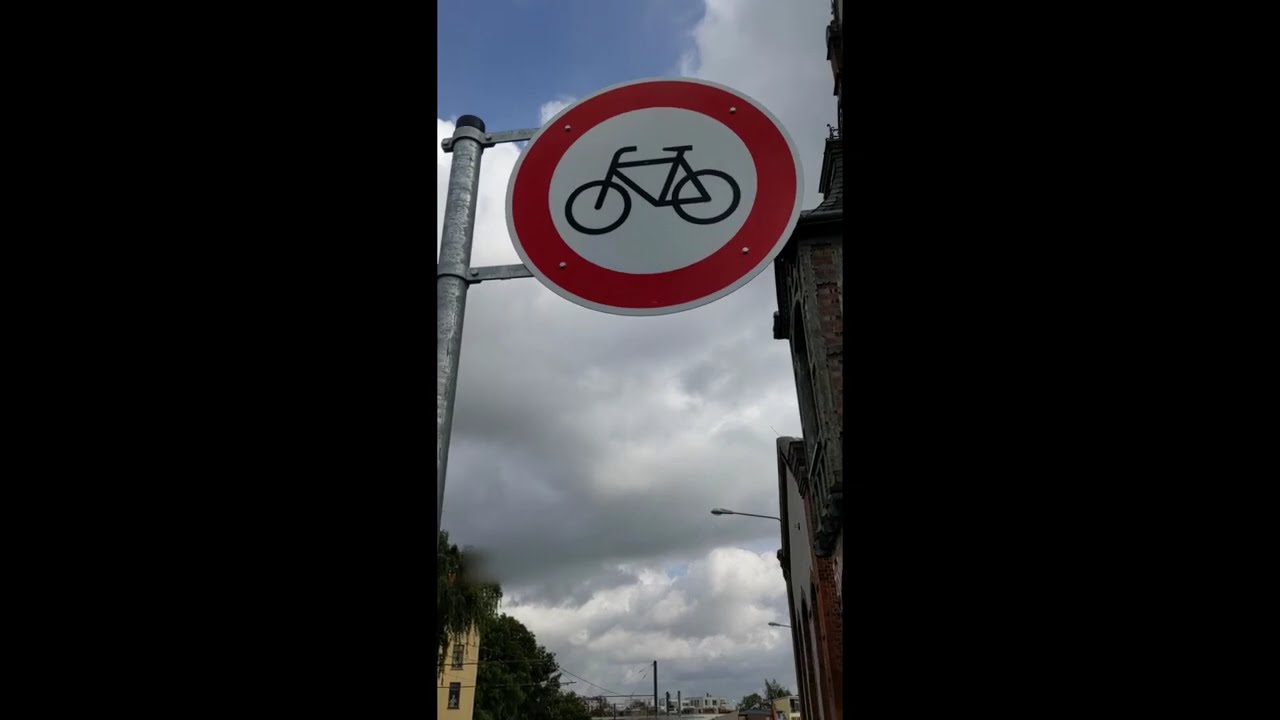 Irref&uuml;hrende Verkehrszeichen, widersprechende Anweisungen