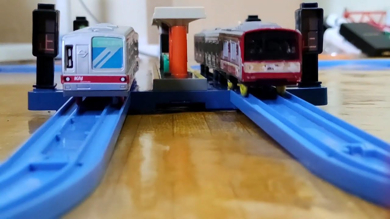 KRL Commuter Line Takara Tomy Plarail Automatic transfer station set KRLコミューターラインタカラトミープラレール自動乗換駅セット