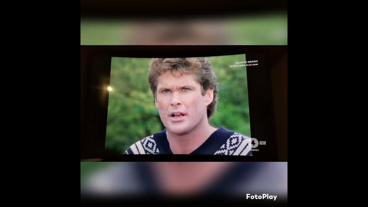 TRE CATTIVI CERCANO DI UCCIDERE MICHAEL KNIGHT E LA SUA RAGAZZA CON UN AEREO RC ESPLOSIVO.