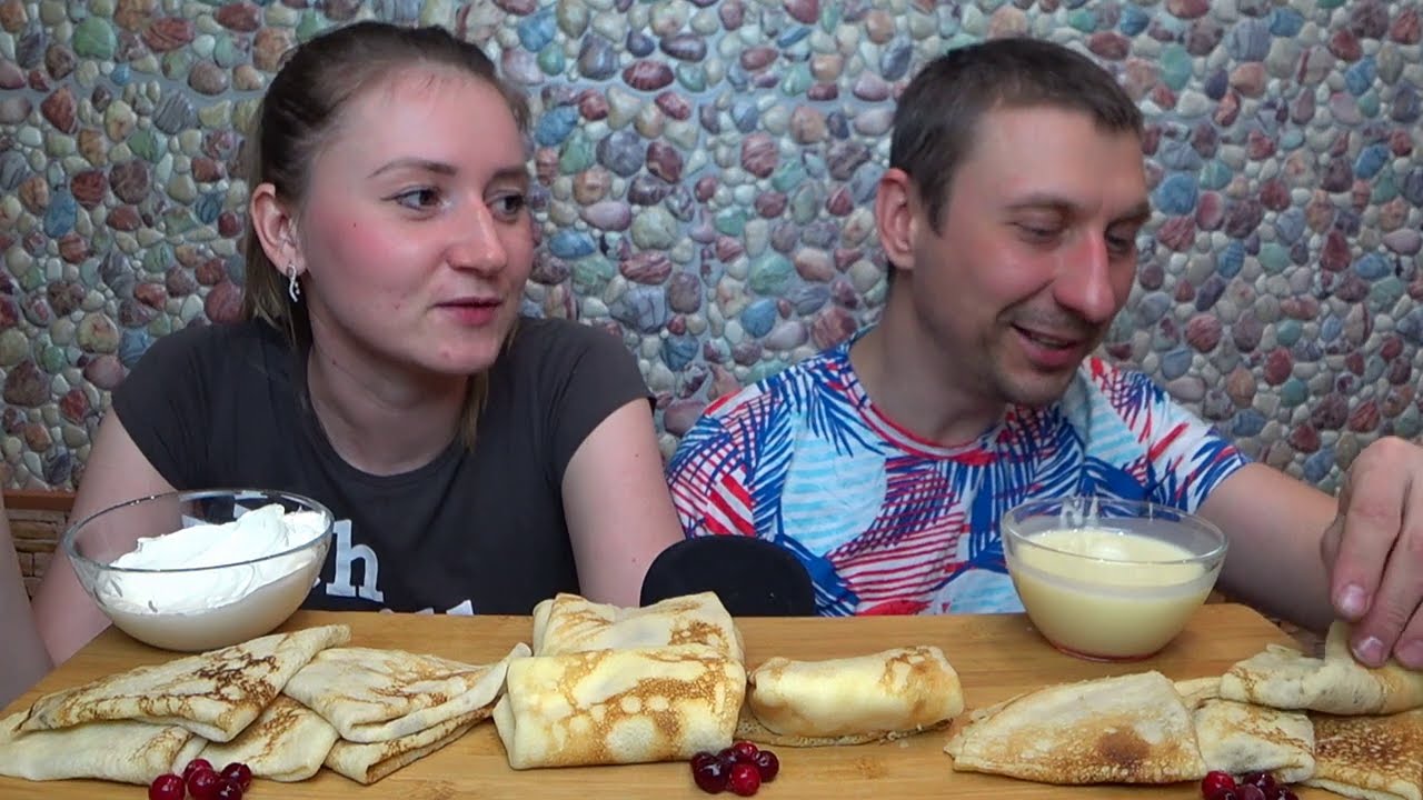 МУКБАНГ БАБУШКИНЫ БЛИНЫ | MUKBANG GRANNY'S PANCAKES #мукбанг #mukbang