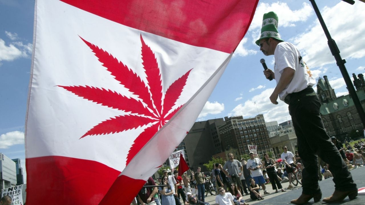 Canada introduces a bill to legalize marijuana