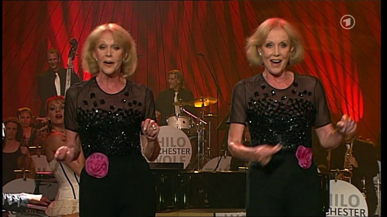 Alice und Ellen Kessler 2006 mit dem Thilo Wolf Orchester
