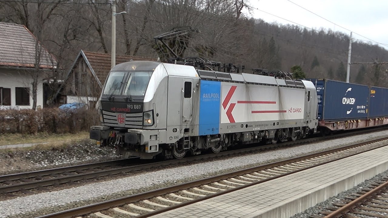 Railpool freight intermodal train, Locomotive: Simens Vectron 9180 6193 087-4, Gomirje 31.1.2026