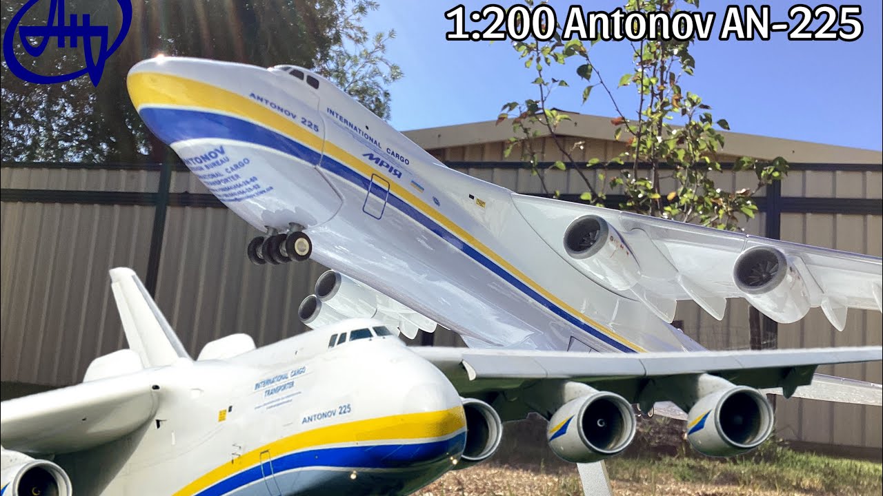 Unboxing 1:200 Antonov AN-225 Model