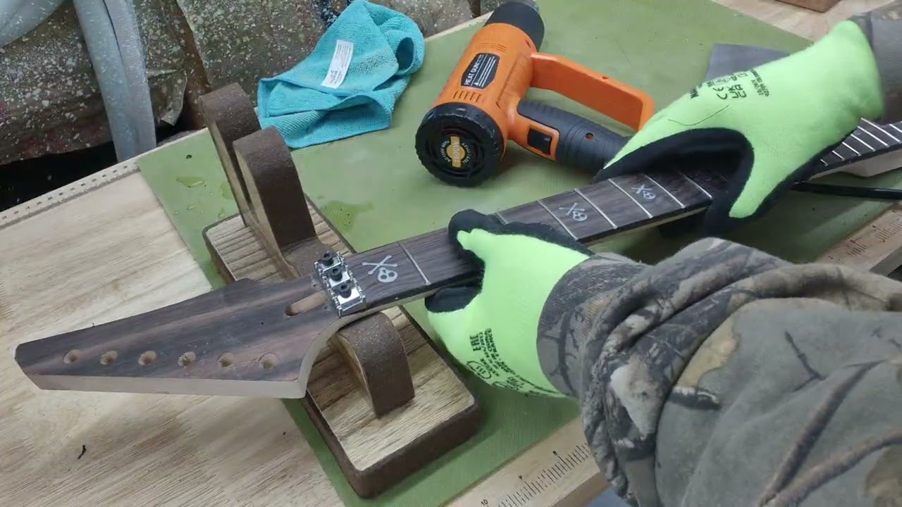 Removing the veneer from Harley neck (fail)