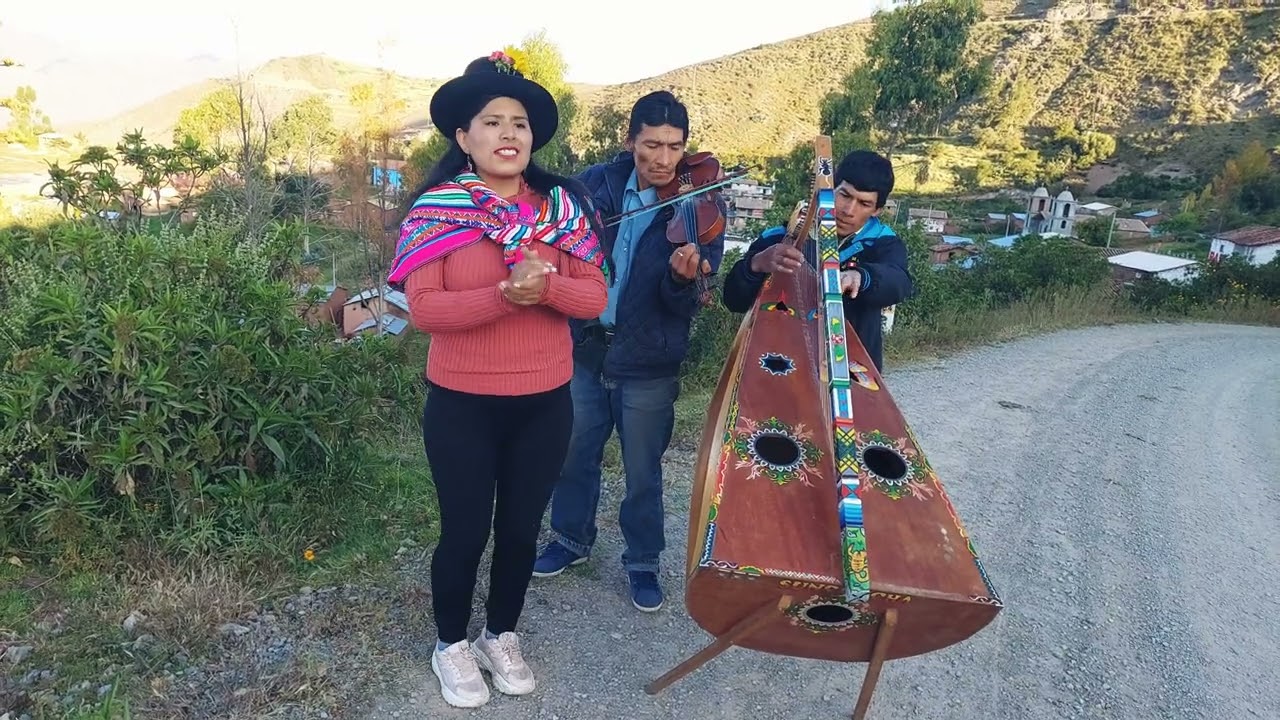 Anoche entre mis Sueños Huayno Anais Palomino