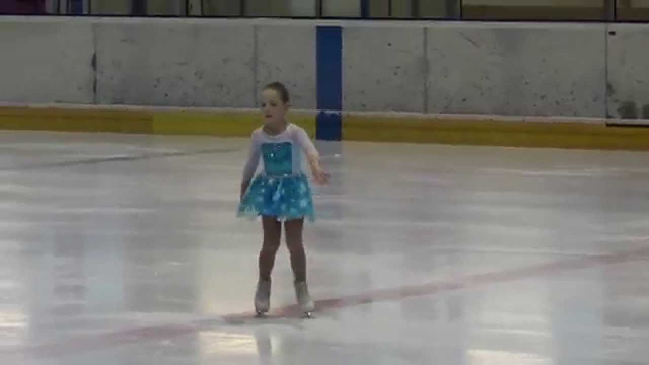 Krist&iacute;na Denciov&aacute;_6. ročn&iacute;k Novomestsk&eacute;ho poh&aacute;ra v krasokorčuľovan&iacute; 11.1.2015