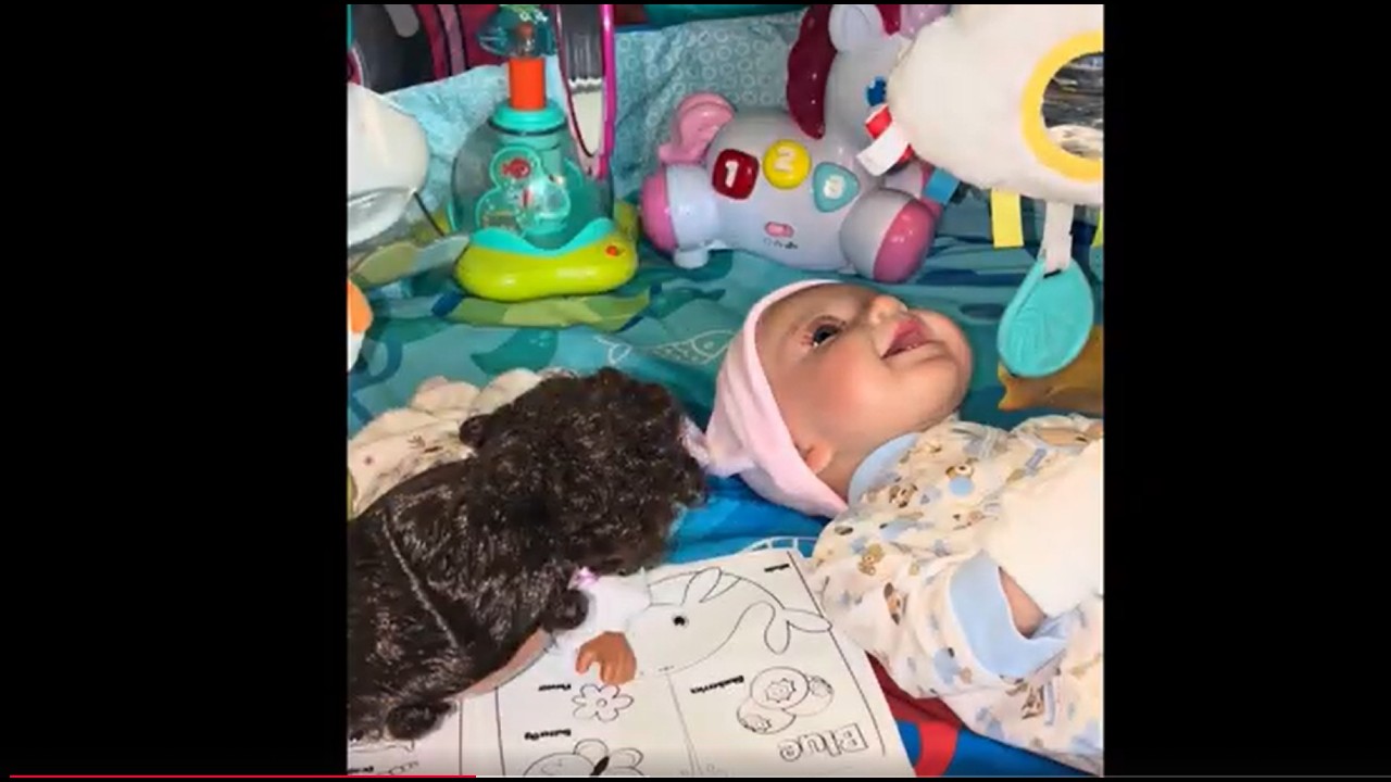 Newborn Baby in the Baby Doll Preschool Class - Playtime & Bottle - Baby Alive - Baby Born - Reborn