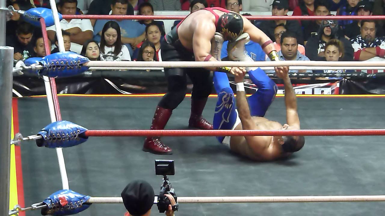 EL LLAVEO DE HECHICERO CONTRA BLUE PANTHER