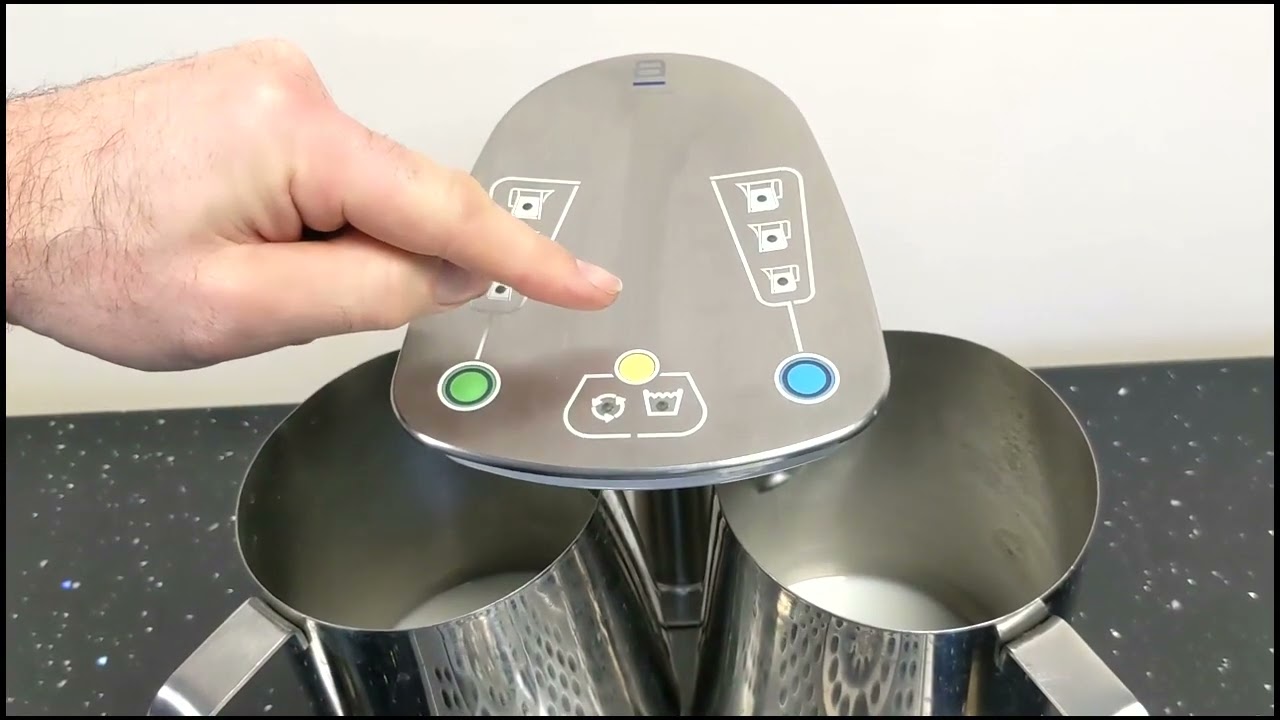 Operating the cleaning cycle on a Churn version of Milkshot