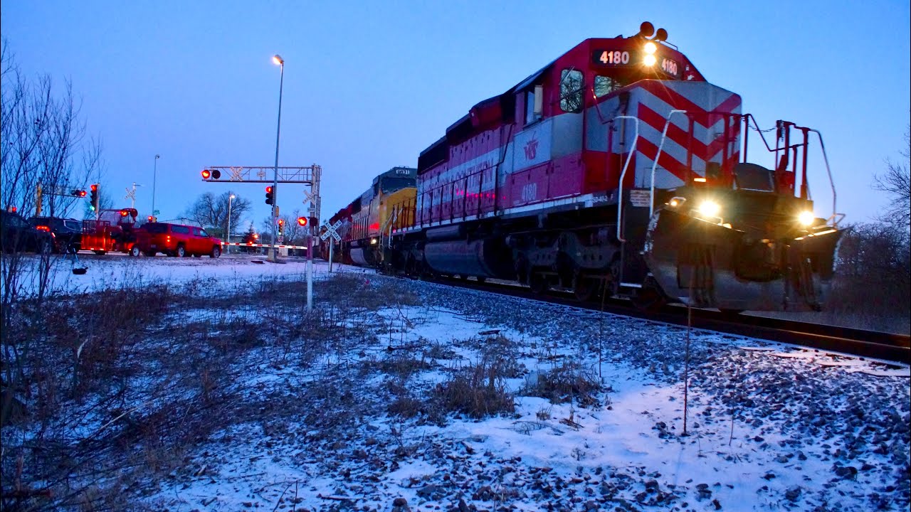 WAMX 4180 leading T6 across John Nolan Drive at Madison, Wisconsin