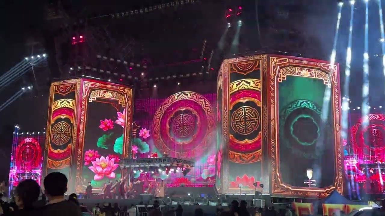 Hoà âm ánh sáng Nhà Hát Lớn