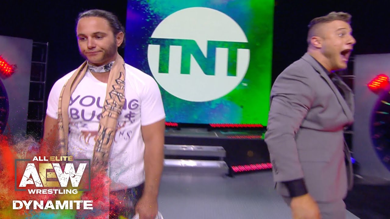 THIS IS THE TYPE OF STUFF THAT HAPPENS IF YOU ATTEND #AEWDYNAMITE LIVE!