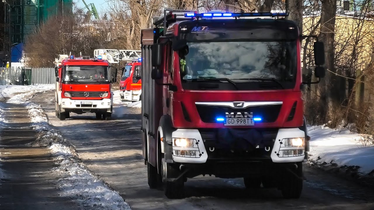 Firefighting Platoon | Tanker 302, Engine 302 and Ladder 302 responding on lights and sirens