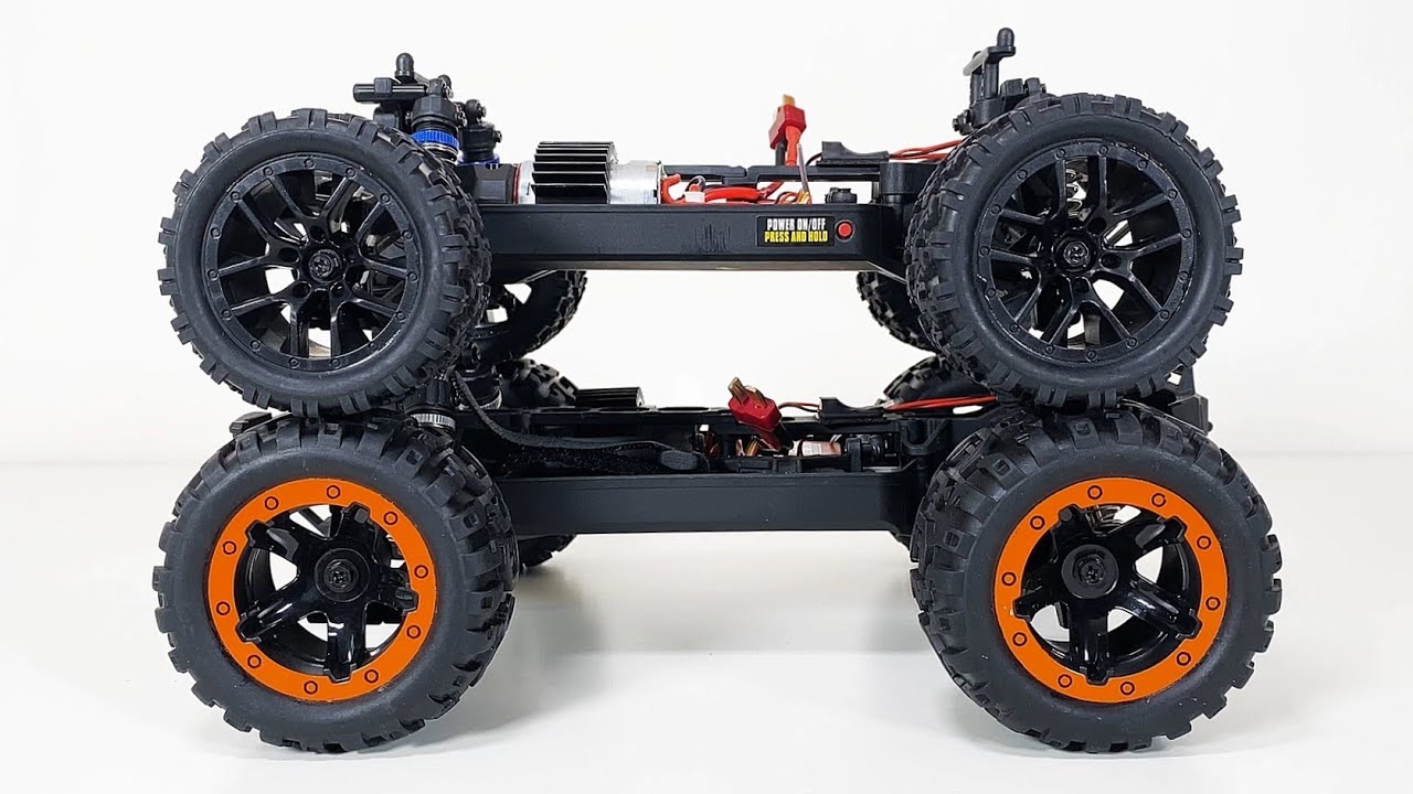 HBX 16889 (1/16) Ravage versus HBX 18859 (1/18) Rampage RC Car Trucks: Bigger? Better?!
