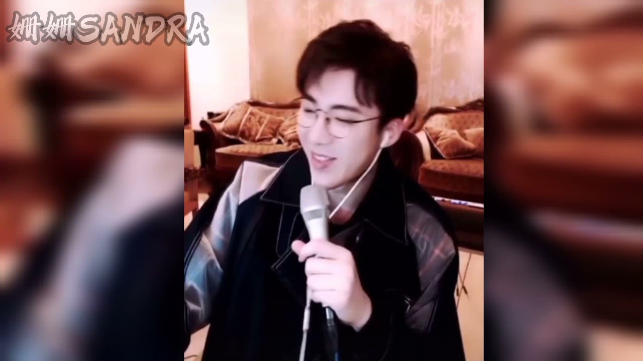 刘宇宁被粉丝摸手事件/Liu Yu Ning Tangannya di pegang sama fans  （ Sub Indo )