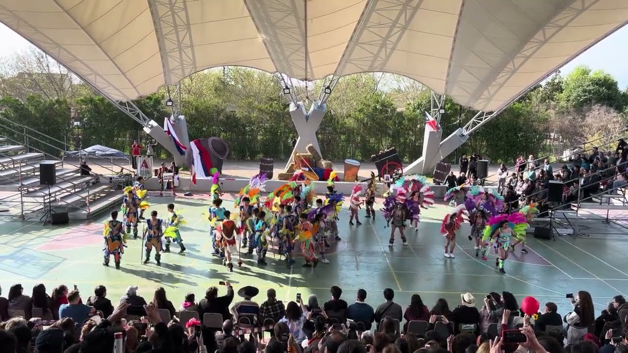 Tobas, Baile 4to medio B, colegio Alicante del Sol