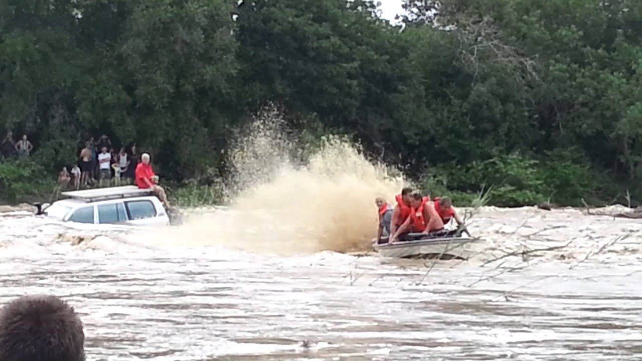 Rescue Operation on Raptors Wildlife Estate - Zandspruit river floods