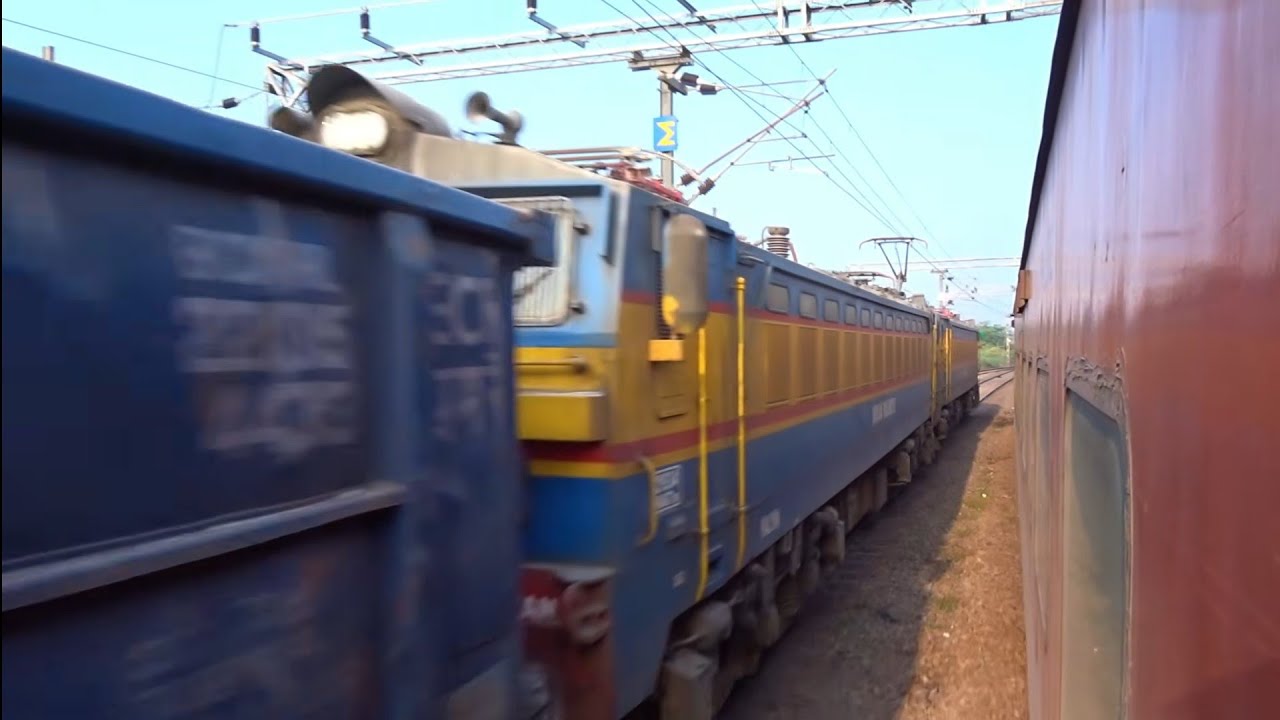 Chennai Exp Departure from Guntakal | WCAM3 Twins